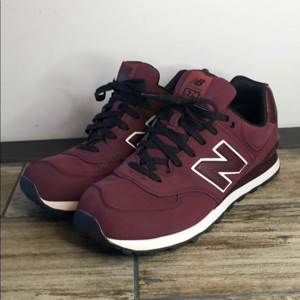 New Balance 574 - Burgundy